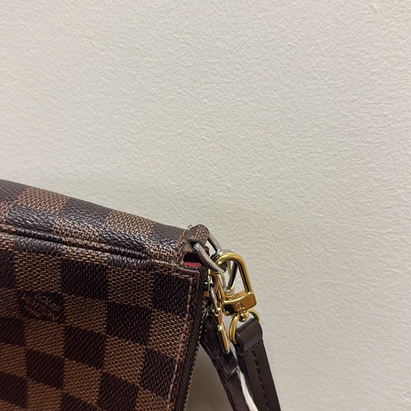SOLD🔥🔥🔥AUTHENTIC Louis Vuitton Damier Ebene Pochette Crossbody Bag - Picture 15 of 16